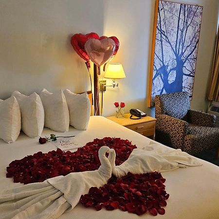 The Cedars Inn Hotel & Convention Centre Gibsons Luaran gambar
