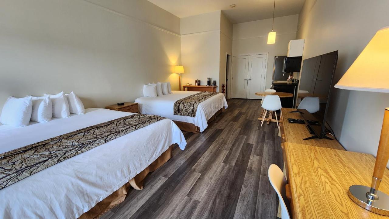 The Cedars Inn Hotel & Convention Centre Gibsons Luaran gambar