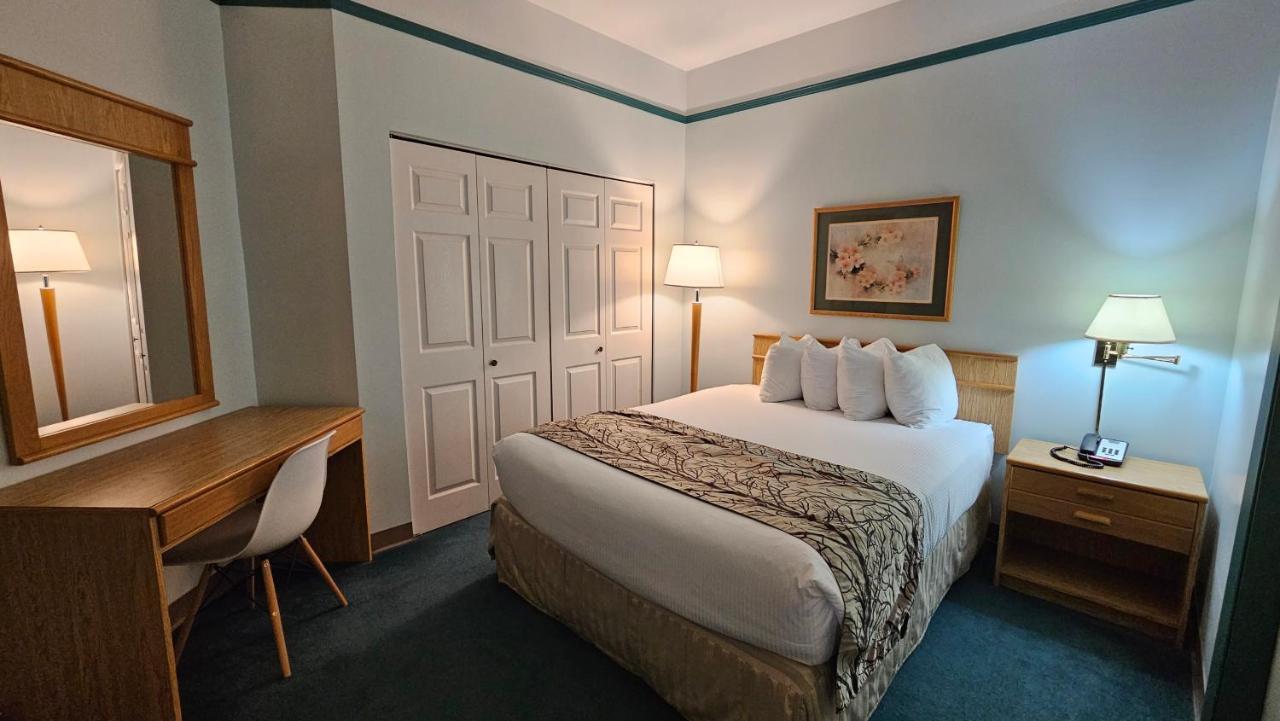 The Cedars Inn Hotel & Convention Centre Gibsons Luaran gambar