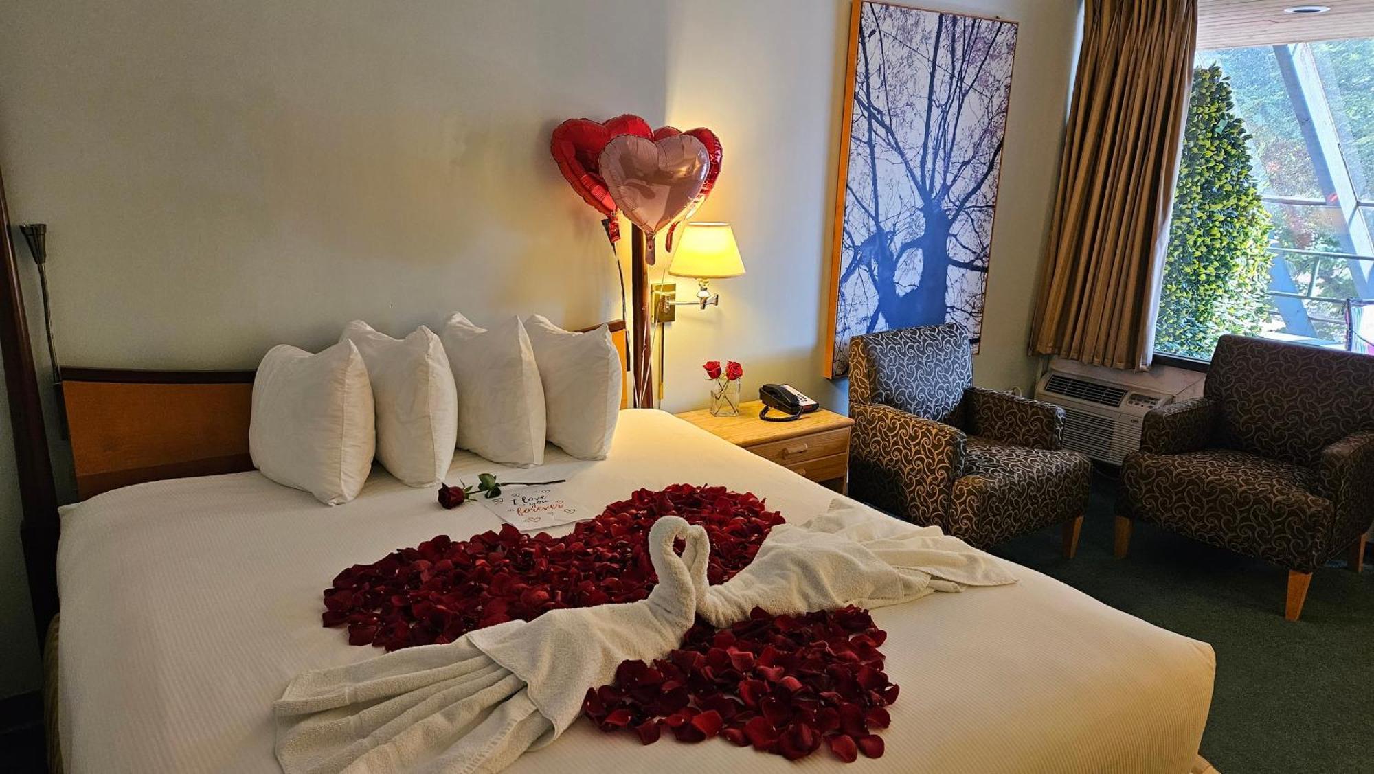 The Cedars Inn Hotel & Convention Centre Gibsons Luaran gambar