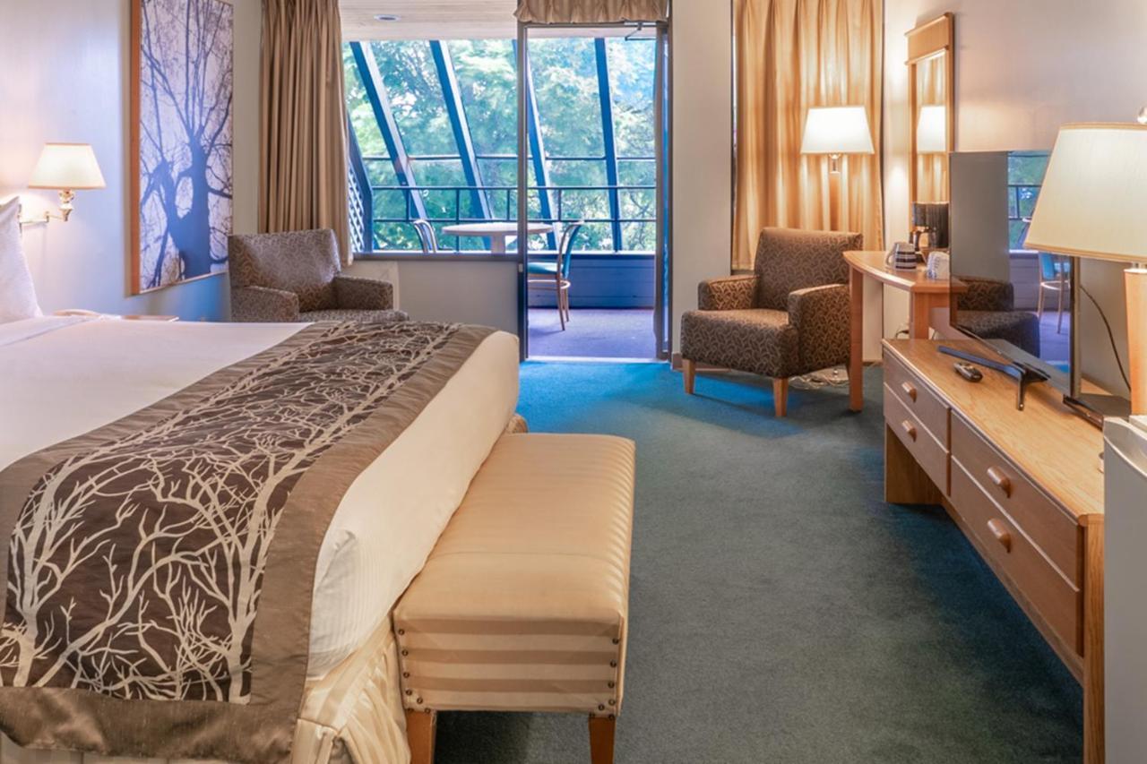 The Cedars Inn Hotel & Convention Centre Gibsons Luaran gambar